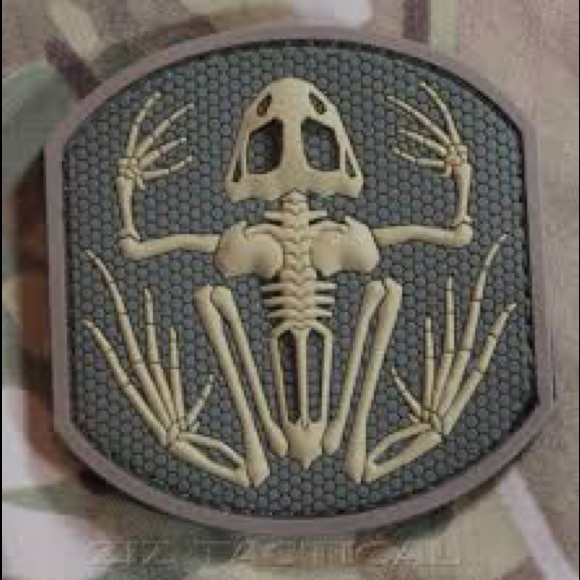 Meet your Posher, Dominic - Picture 4 of 8